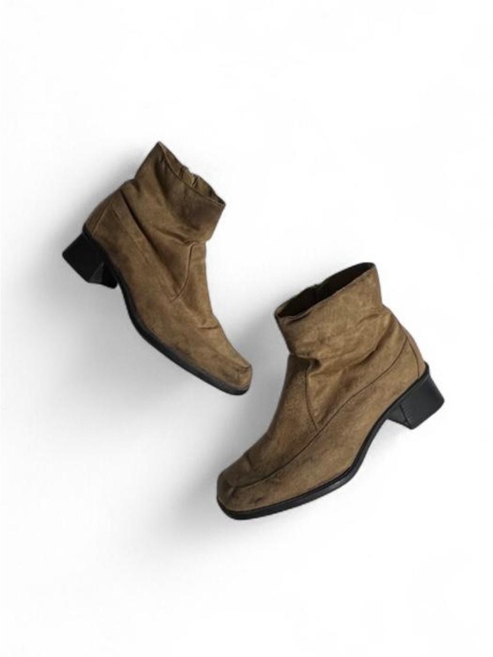 Predictions Women’s Tan Suede Feel Ankle Boots Size 7W
